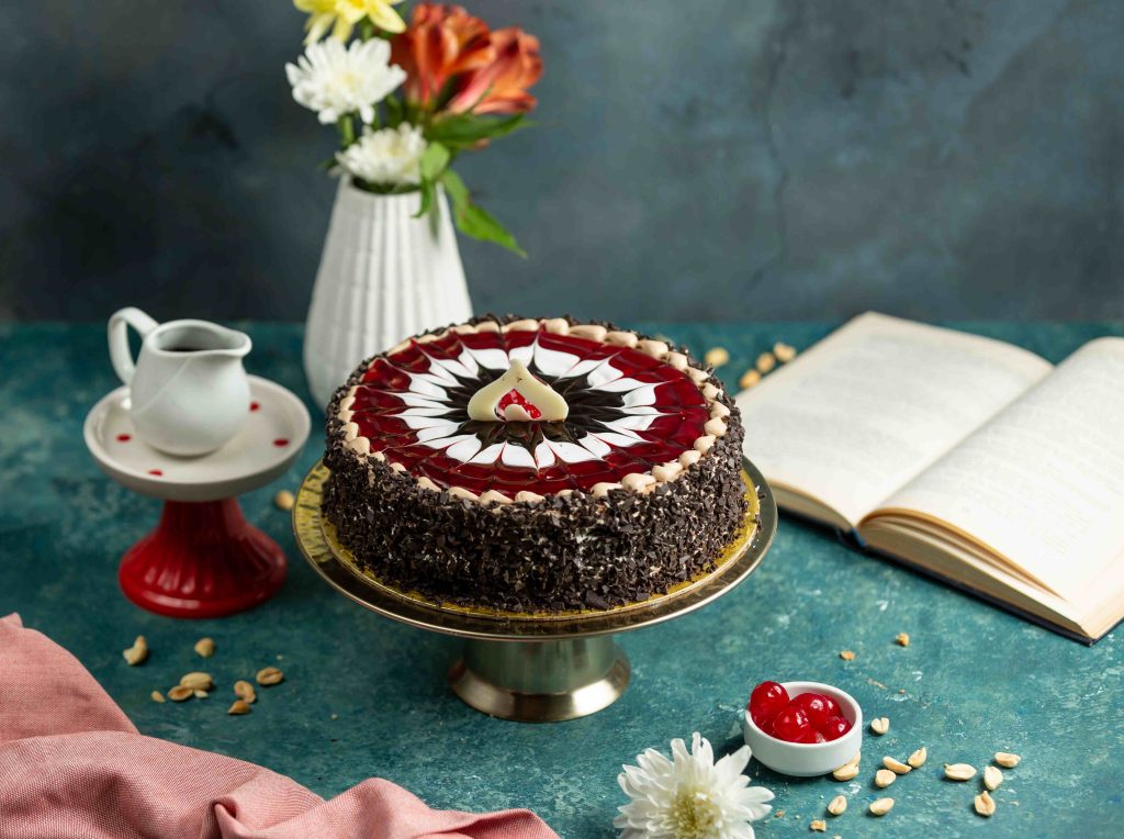 The secret to finding a top-tier custom cake near me in the heart of Dubai